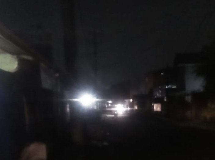 Lampu Jalan Padam, Pasar Curug 2 Tahun Gelap Gulita
