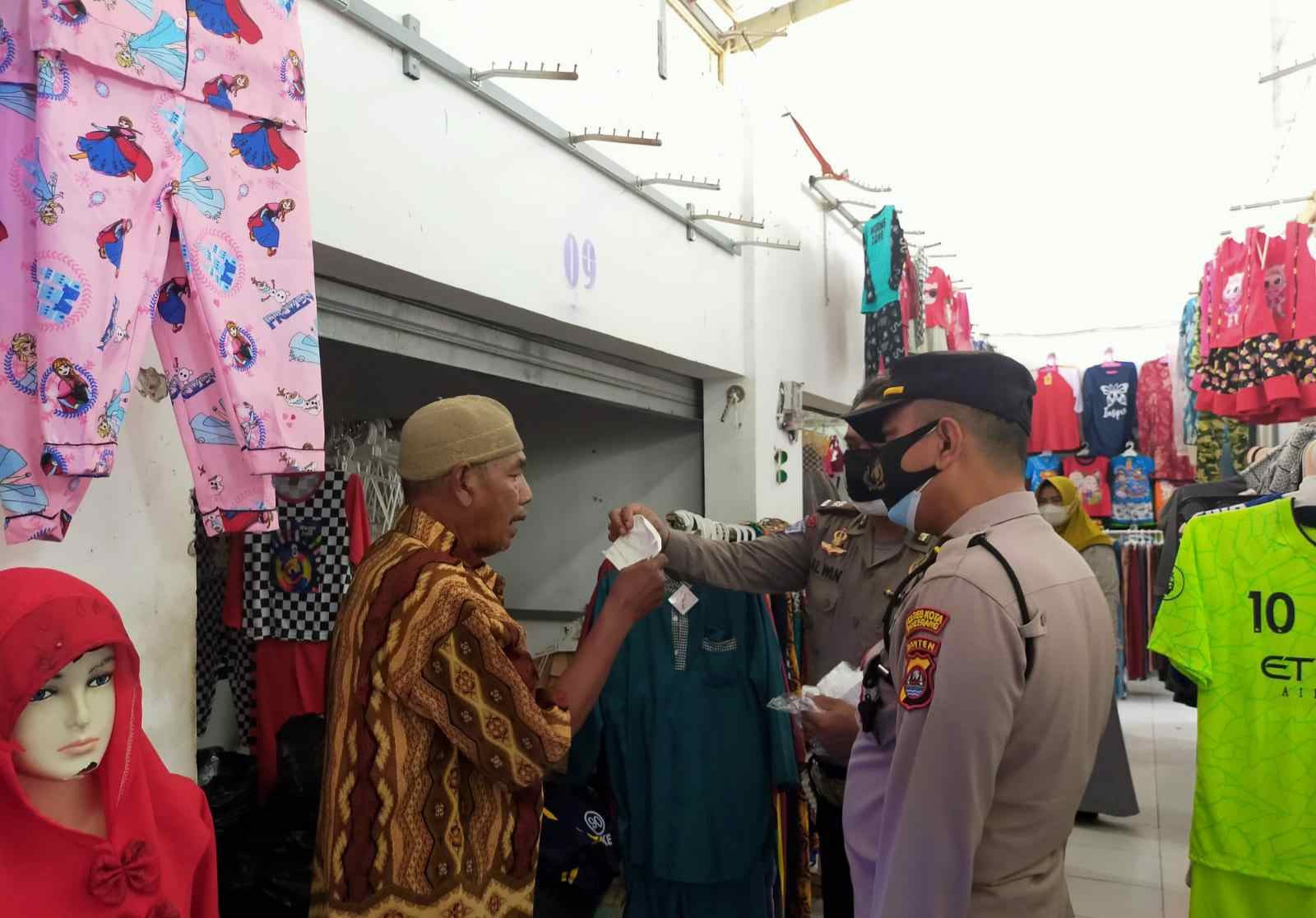 Polsek Mauk Gelar Operasi Yustisi dan Gebrak Masker di Pasar Tradisional