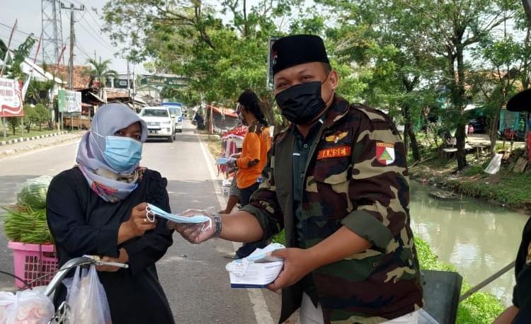 Terus Tekan Angka Penyebaran Covid-19, Organisasi Nahdlatul Ulama Gencar Membagikan Masker