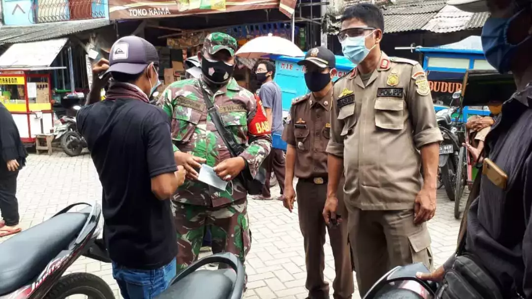 Jelang Nataru, Koramil 09 Mauk Kembali Gelar Operasi Yustisi Skala Mikro di Pasar Tradisional