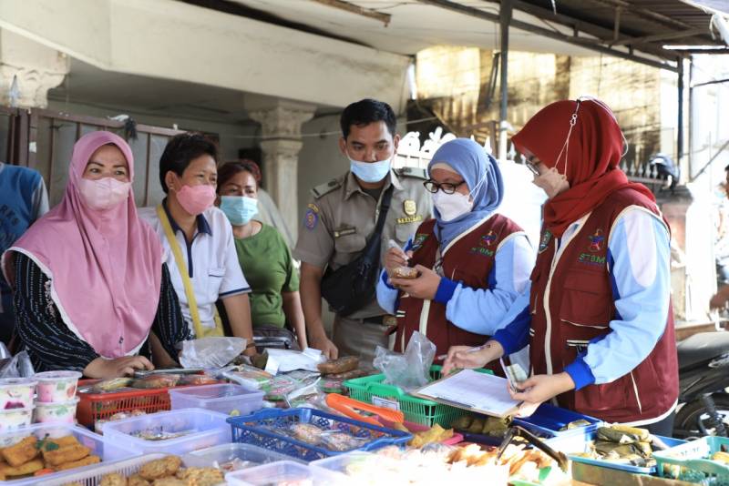 Ditemukan Formalin dan Boraks, Dinkes Kota Tangerang Cek Kandungan Jajanan Takjil di 13 Kecamatan
