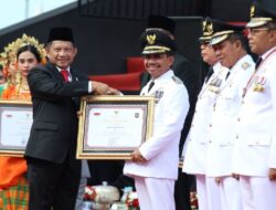 Apresiasi Evaluasi Penyelenggaran Pemda Terbaik, Kota Tangerang Raih OTDA Award