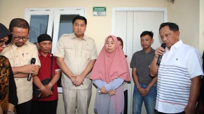 Mendagri Saksikan Penyerahan Rumah untuk Keluarga Almarhum Affan Driver Ojol yang Tewas Dilindas Rantis Polisi