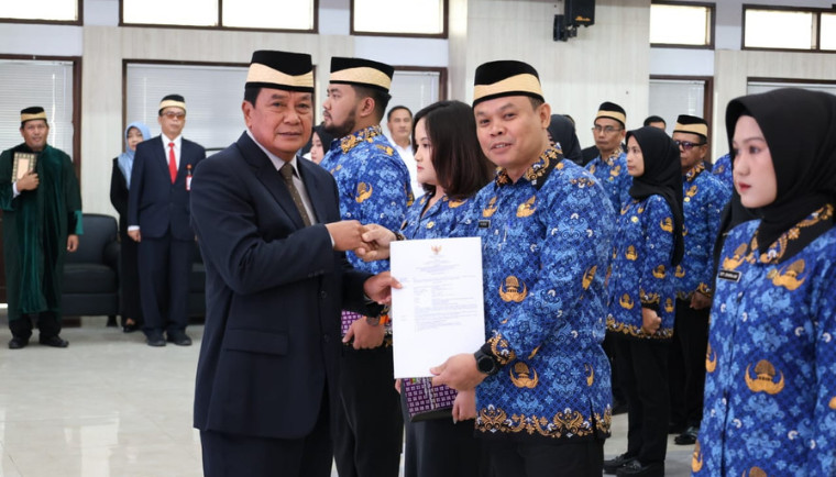Bupati Tangerang Resmi Lantik 179 ASN Baru, Tekankan Integritas dan Pelayanan Publik