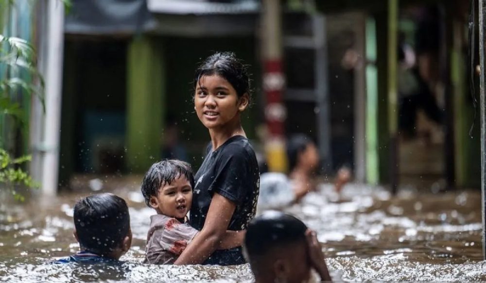 Kondisi Terkini Banjir Jakarta: 90 RT Tergenang, Ketinggian Air Capai Titik Ekstrem