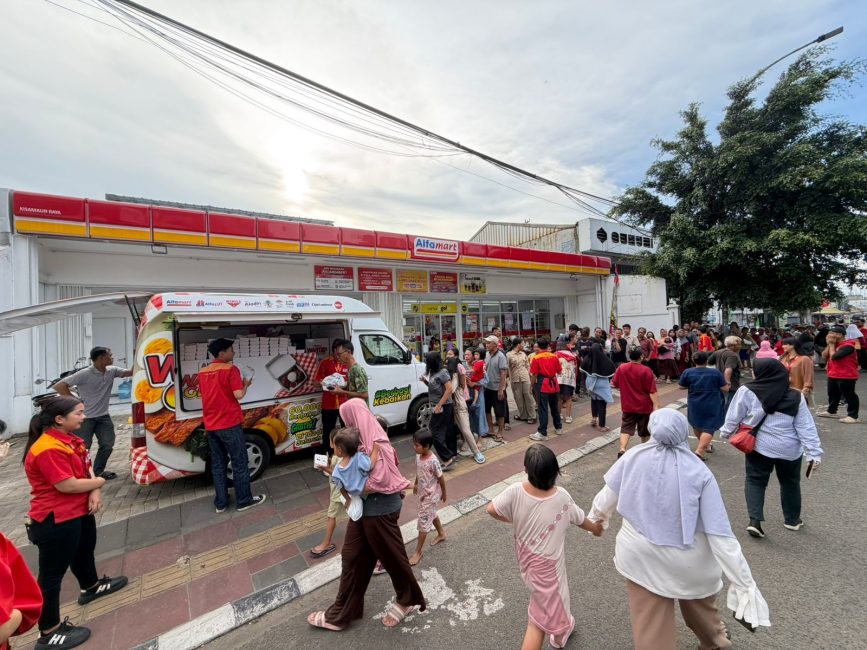 Konsisten Sejak 2021, Warteg Gratis Alfamart Kembali Hadir untuk 60.000 Penerima Manfaat di 34 Kota Selama Ramadan