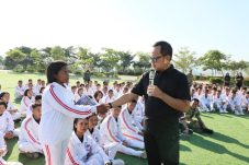 Kunjungi Poltek Unhan NTT, Wamendagri Bima Arya Dorong Mahasiswa Miliki Visi Pemimpin
