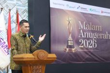 Sekda Aceh M. Nasir Syamaun Terima Anugerah Tokoh Inspiratif Nasional 2026 dari SMSI