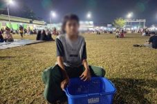Kisah Pilu Muhammad Fajrul: Bocah Asal Teluknaga Berjualan Kue di Malam Hari Demi Biaya Berobat
