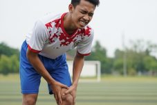Mengenal Terapi Radio Frekuensi: Solusi Nyeri Lutut Akibat Pengapuran
