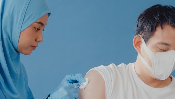 Vaksin Meningitis Jadi Syarat Umrah, Kapan Waktu yang Tepat?
