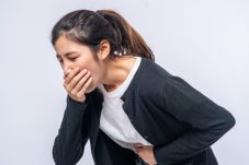 Keracunan Makanan? Berikut Panduan Penanganan dan Pencegahannya dari Dokter RS Sari Asih Bintaro